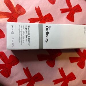 The Ordinary White and Gray Serum Box